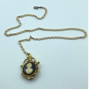 Vintage Cameo Pendant Necklace Gold Tone Victorian Revival Mid Century‎ Jewelry